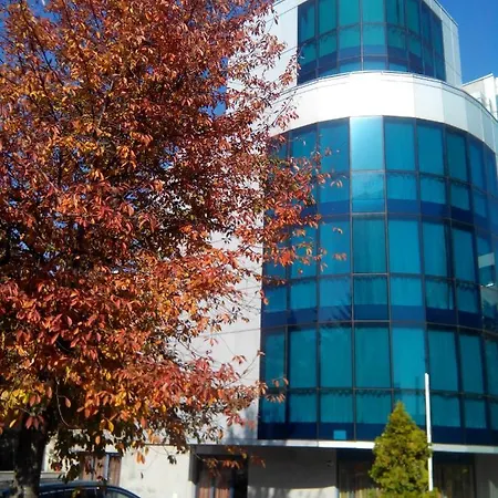 Otel Latinka 3*