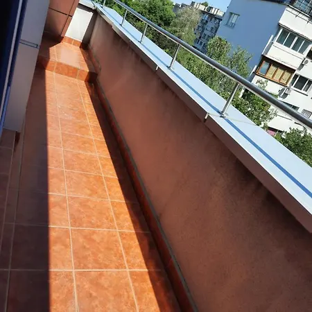Latinka 3* София
