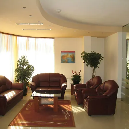 Otel Latinka 3*
